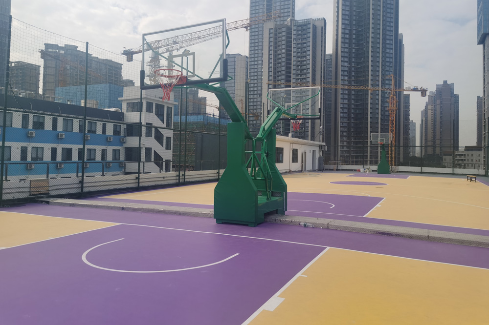 屋顶篮球场建设以及辅助设施建设，溢邦体育告诉您